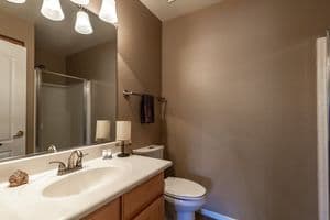 Spacious 5 BR Furnished 30 day rental! Great Pool! - 25