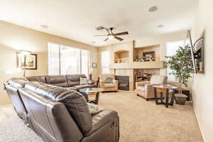 Spacious 5 BR Furnished 30 day rental! Great Pool! - 11